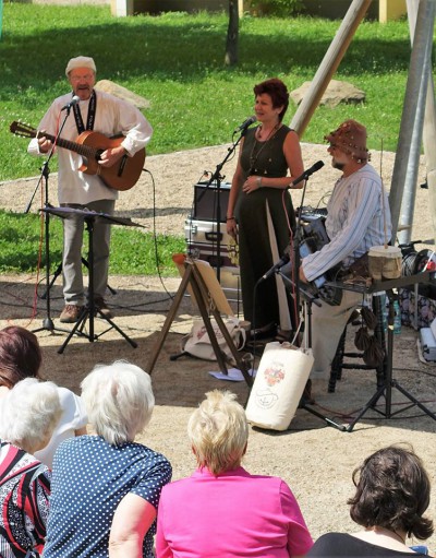 Kleinkunst in den Sonnensteiner Höfen