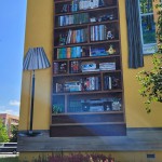 Bücherregal