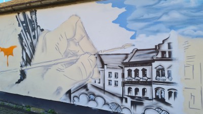 Wandbild am Pirnaer Bahnhof