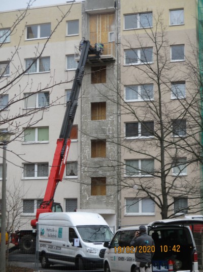 vorbereitende Arbeiten zum Aufzugsanbau